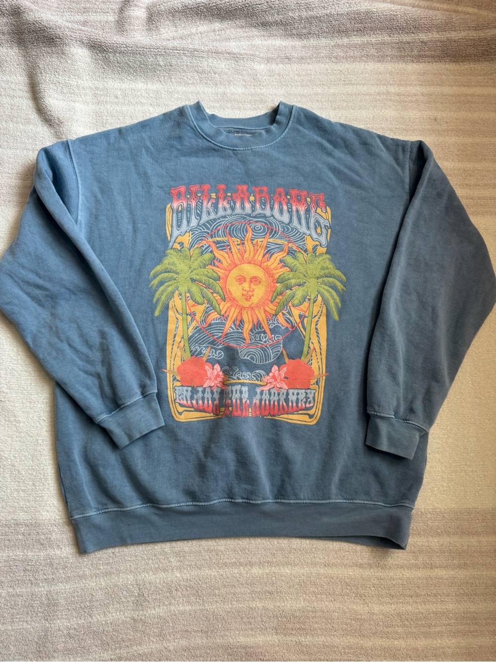 NWOT Billabong Women’s Blue Graphic Sweatshirt - Sun & Palm Print